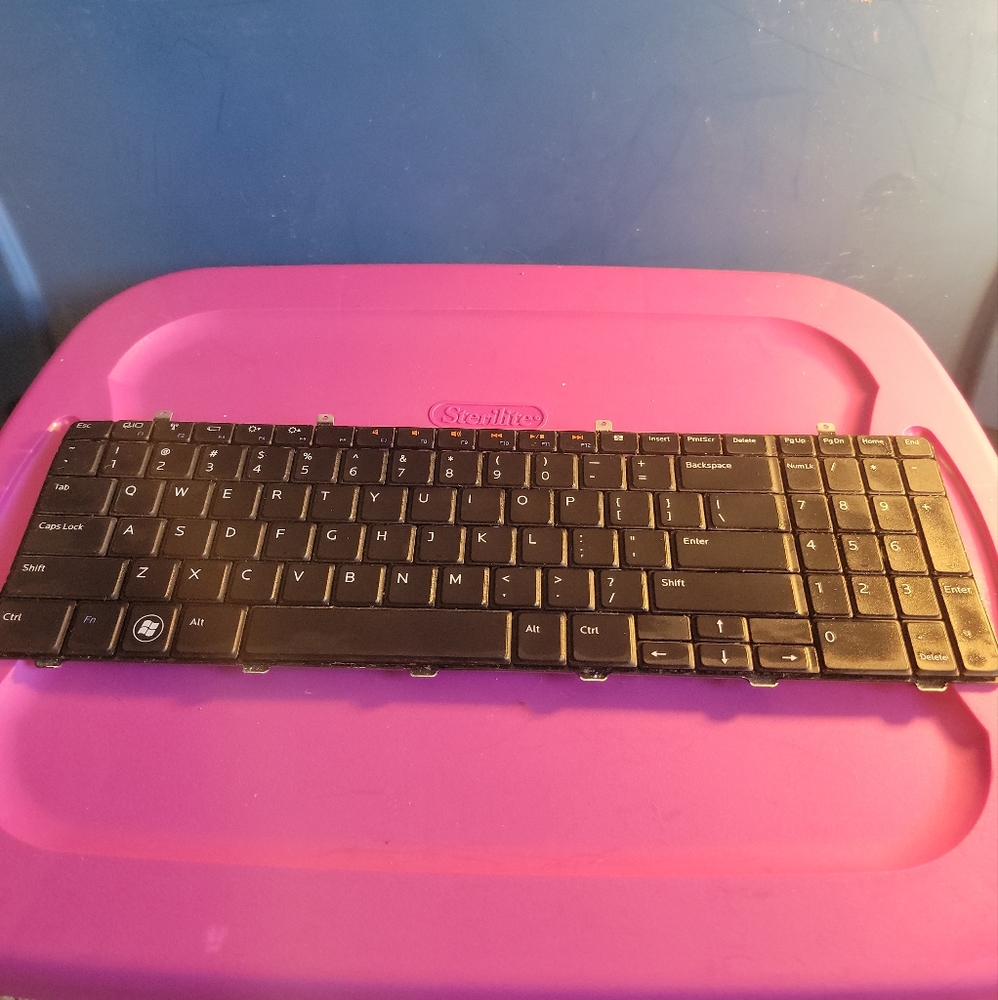 Dell Inspiron Laptop Keyboard NSK-DR0SQ